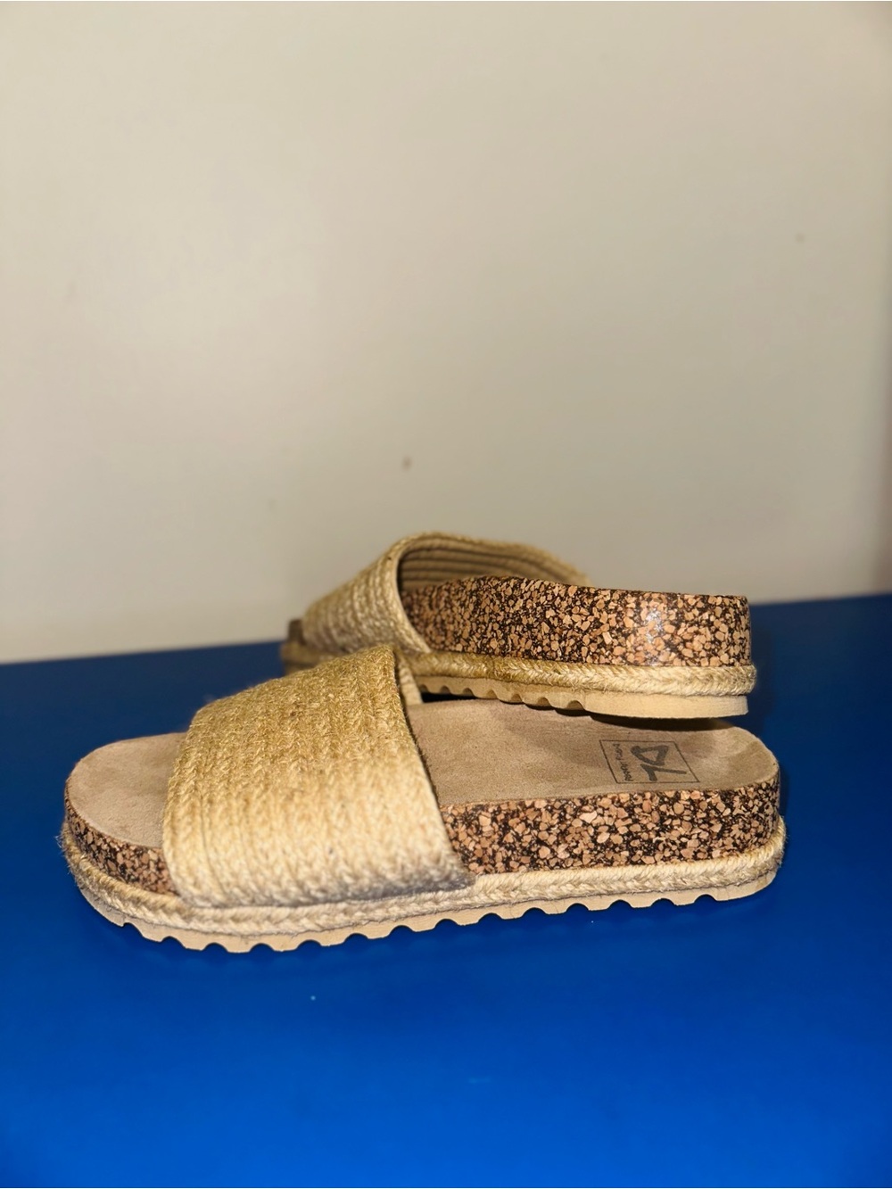 Women’s Dirty Laundry Jute Slide Espadrille Sandals. Like New. Size 7.